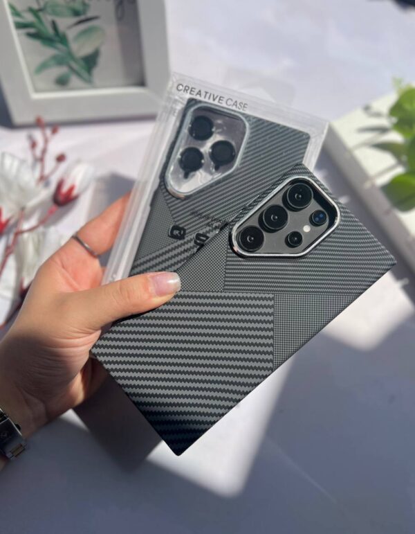 قاب کربن carbon case