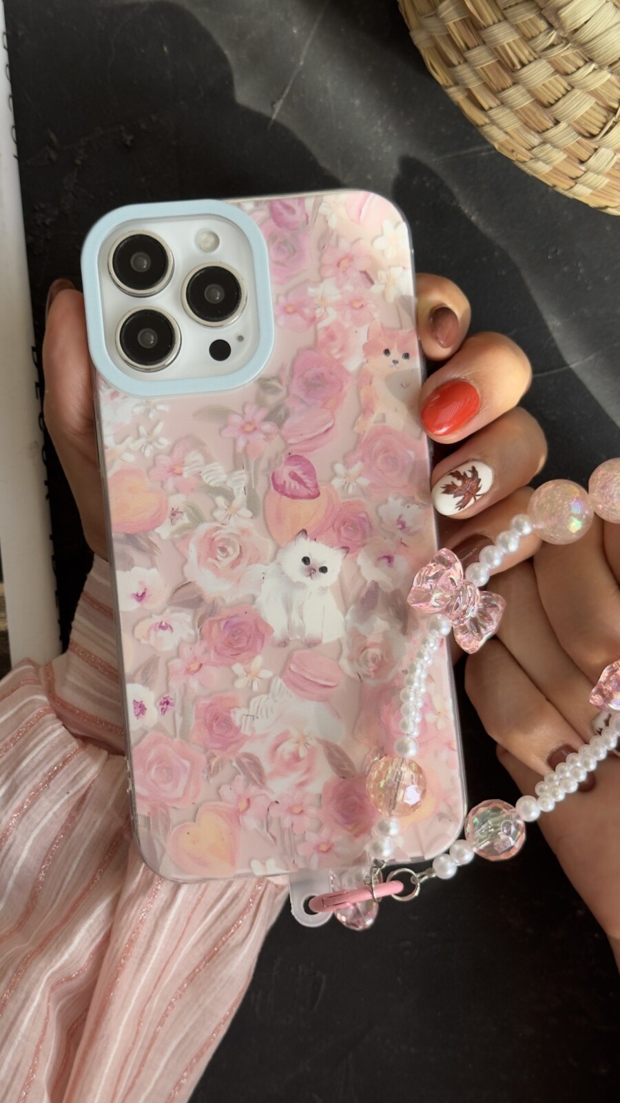 قاب موبایل آیفون کت گاردن گربه سفید صورتی + بندست