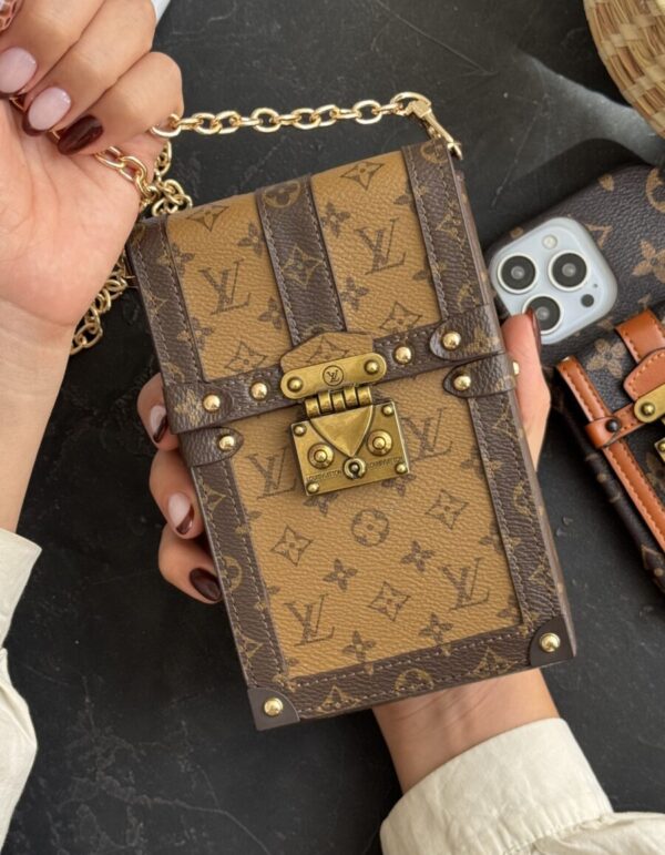 کیف فری سایز یک طرفه لویی ویتون صندوقی + بندزنجیری